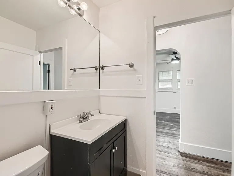 8015 E 16th Ave — Photo 9