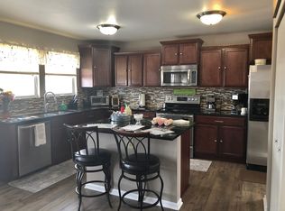 1348 King Maple Dr, Greenfield, IN