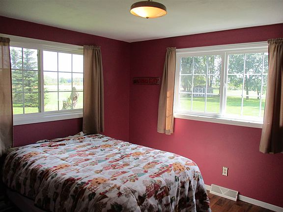5th image of 230 Sunrise Ct