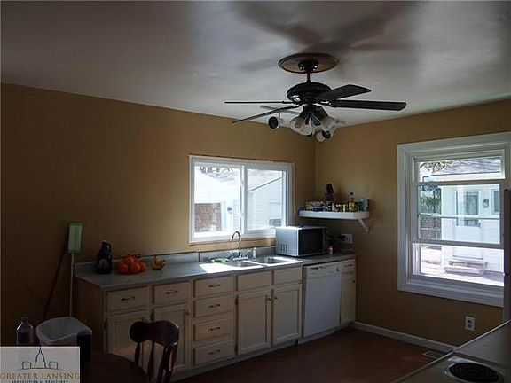 4th image of 833 Brookdale St