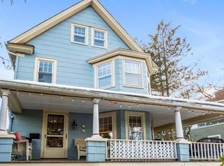 94 Bayview Ave, Port Washington, NY 11050