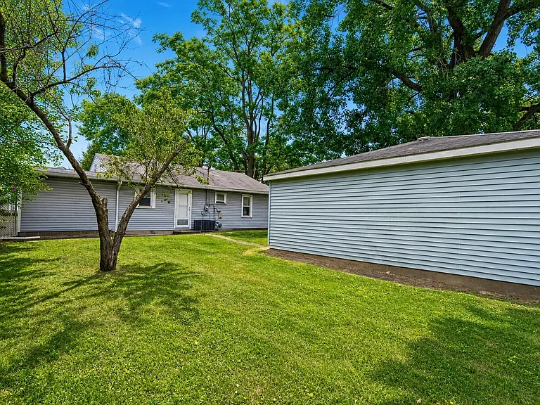 7611 Northcote Ave #MAIN — Photo 19