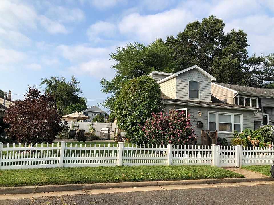 1st image of 138 Cedar Ave