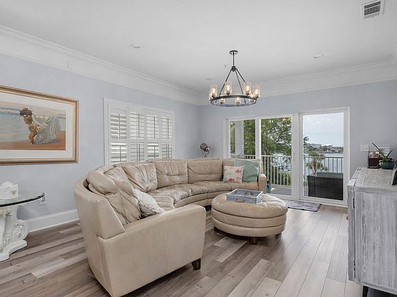 5th image of 105 Brooks St #3