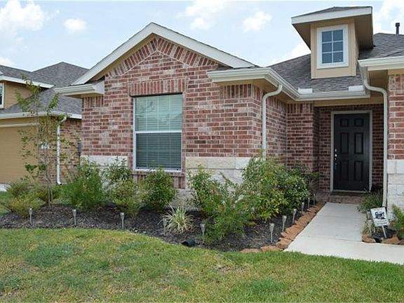 3rd image of 1213 Quarterhorse Dr