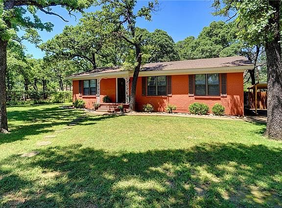 2nd image of 1313 Shirley Way