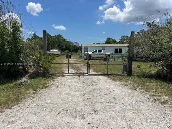 135 S Hacienda St, Clewiston, FL 33440