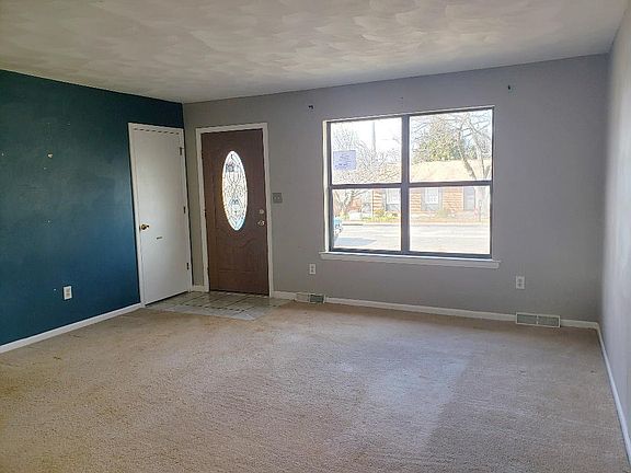 5th image of 4711 Long Acre Dr NE