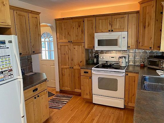 5th image of 1308 E State St