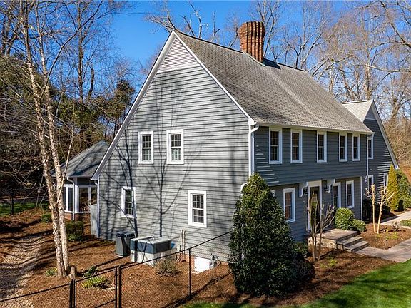4th image of 418 Augusta Dr