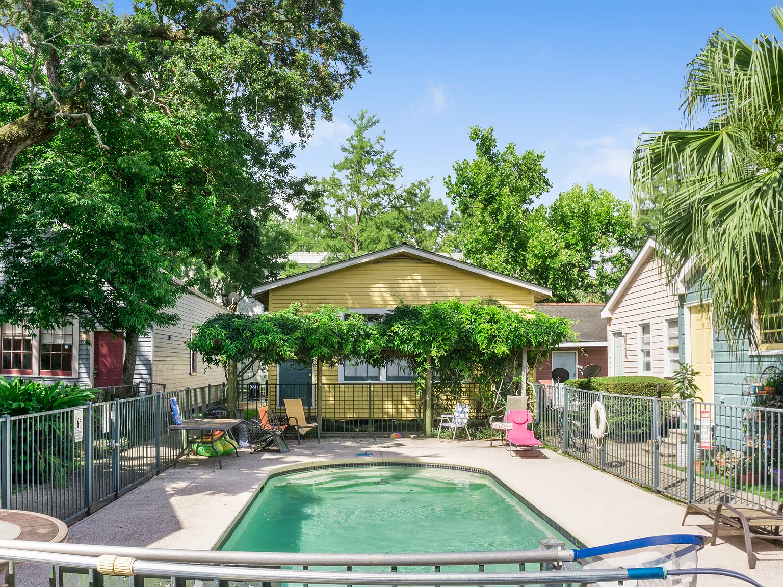 3 bed, 1020 sqft, $1,795 — Photo 3