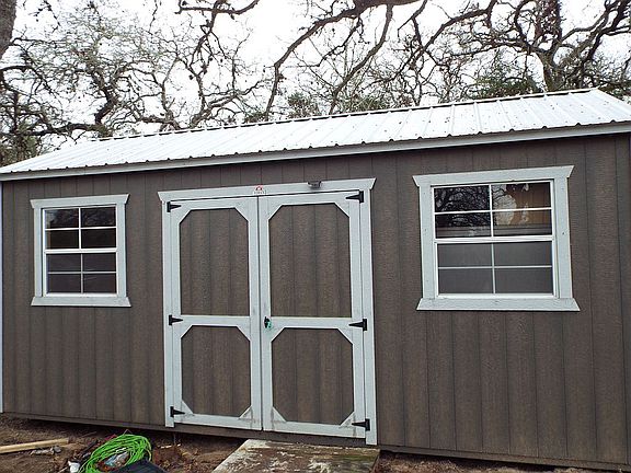 2nd image of 1137 County Road 441