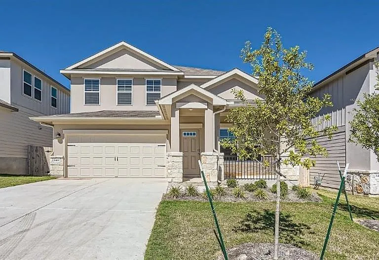 6400 Rounded Pebble Ln — Photo 1