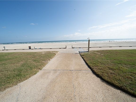 5th image of 14802 Windward Dr Unit 227
