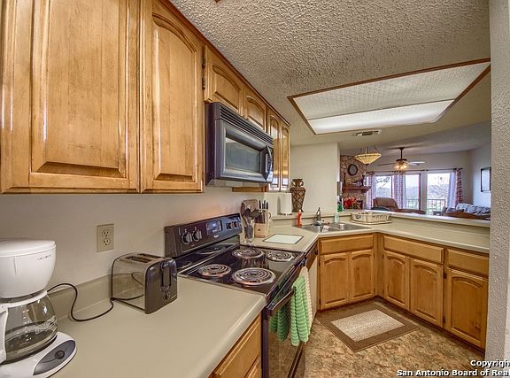 5th image of 472 Seele St APT 7