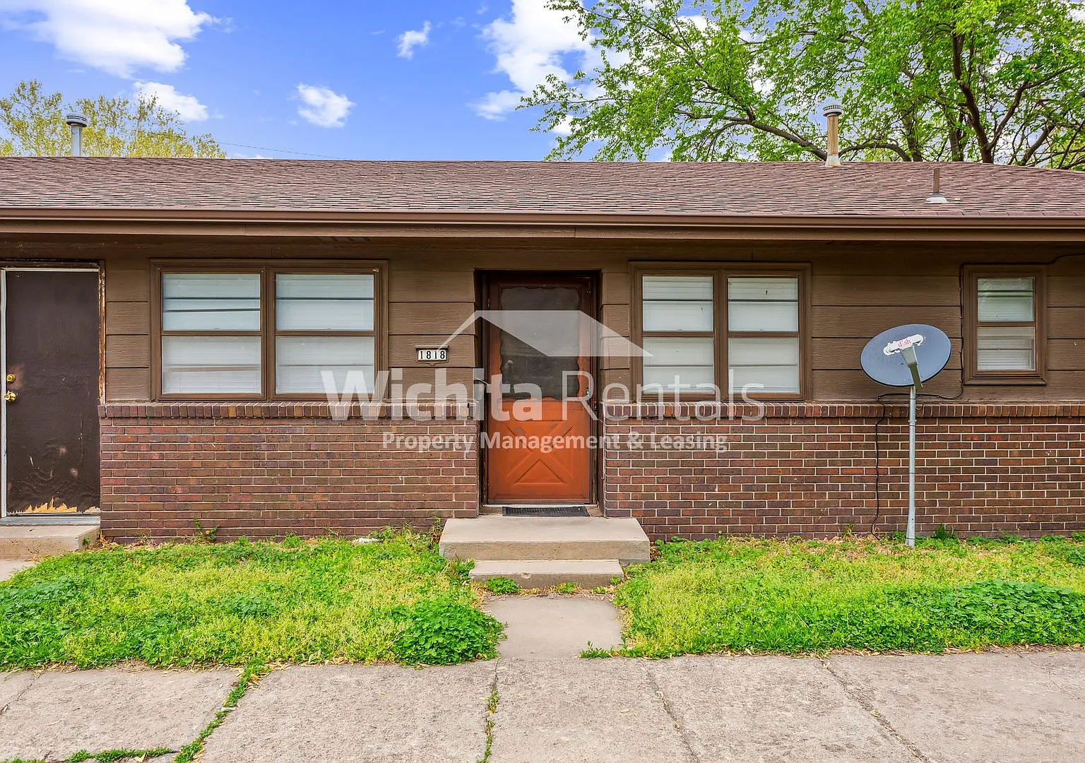 Large 2 bedroom 2 bath duplex — Photo 1