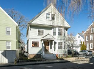 14 Lincoln St #2.5, Newport, RI 02840