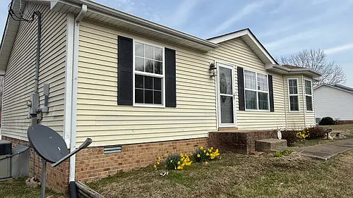 1101 Rebecca Dr Photo 1