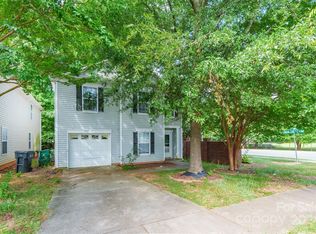 7006 Sycamore Grove Ct, Charlotte, NC 28227
