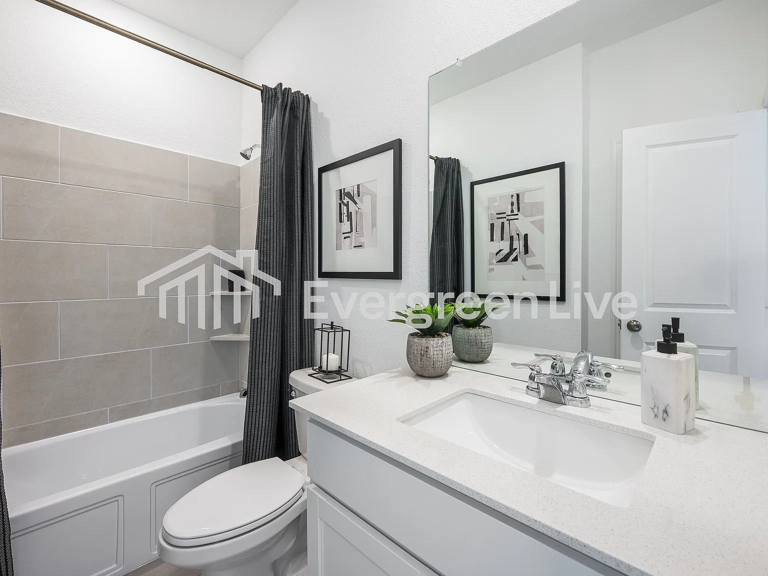 4 bed, 3.0 bath, 2142 sqft, $2,090 — Photo 4