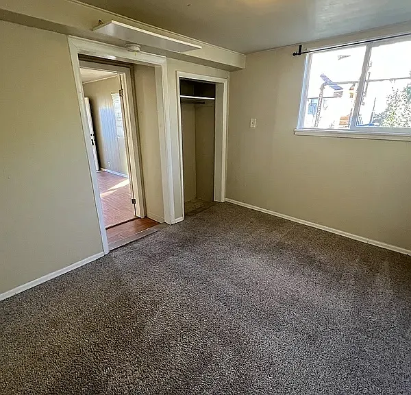400 E 24th St #4 — Photo 12