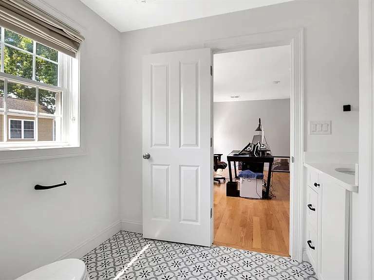 9 Ellingwood Cir — Photo 23