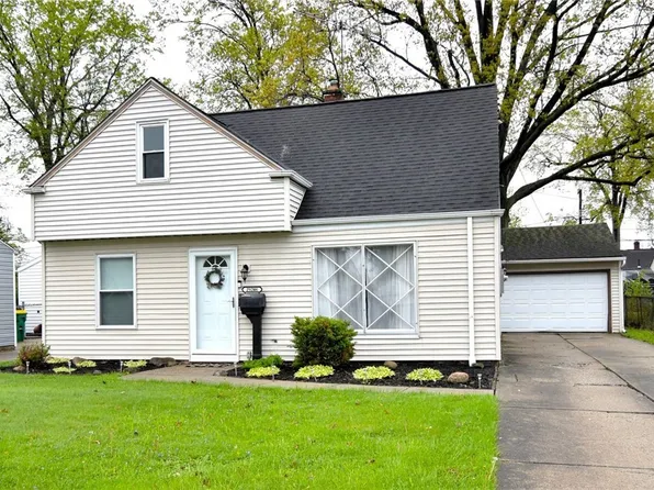 29246 Edgewood Dr, Eastlake, OH 44095