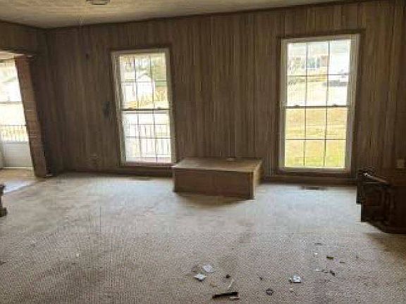 4th image of 5912 Medders St