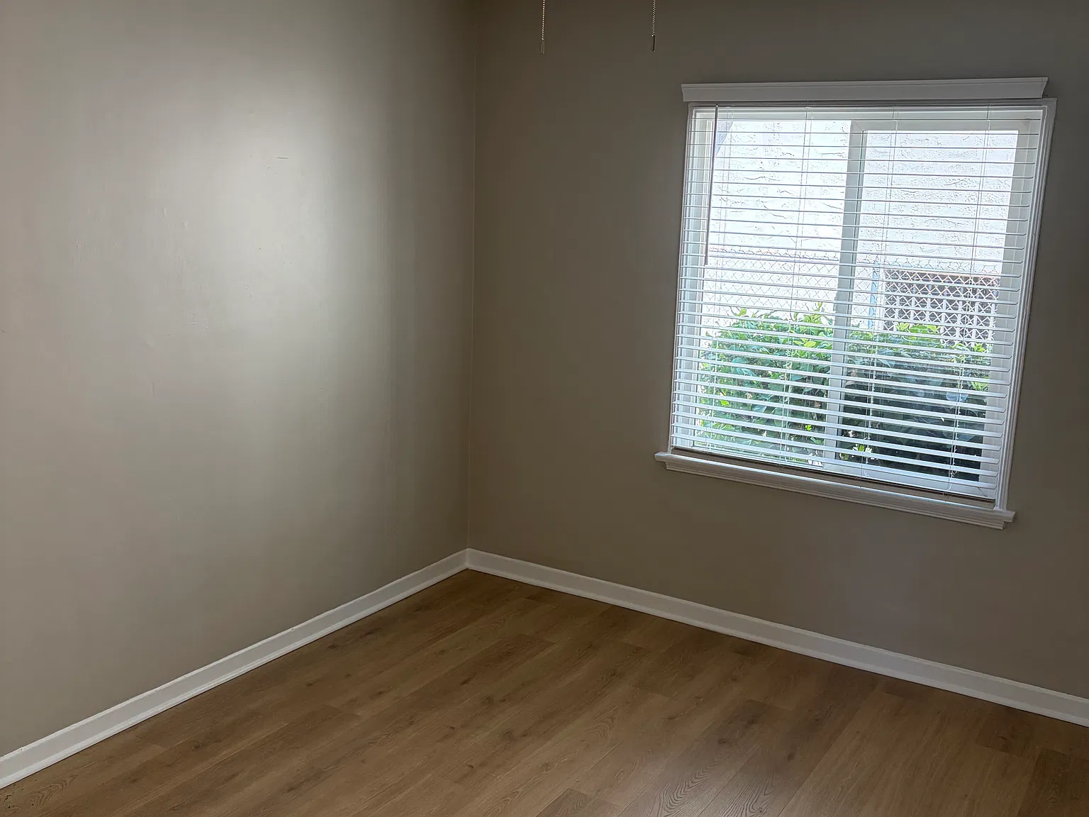2 bed, 700 sqft, $2,250 — Photo 2