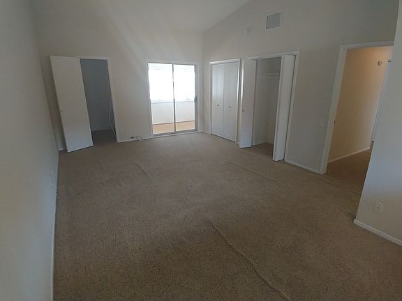 4th image of 3500 W Manchester Blvd Unit 32
