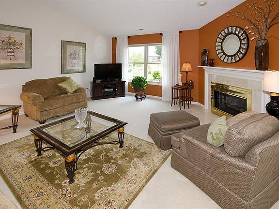3rd image of 6867 Cherry Blossom East Dr