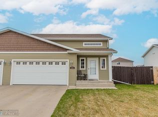 4293 31st Ave S, Fargo, ND 58104