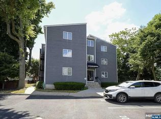 52 Heckel St APT 102, Belleville, NJ 07109