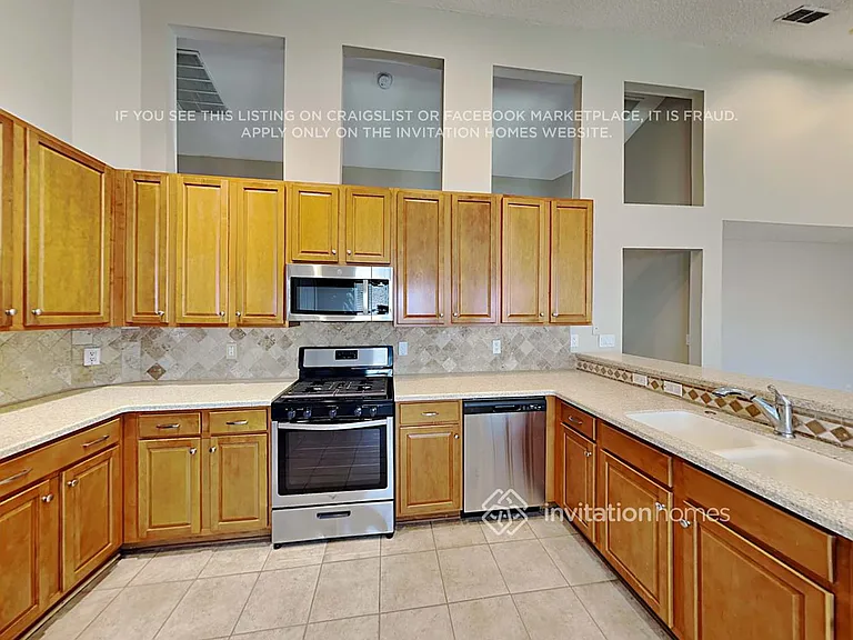 14855 Fern Hammock Dr W — Photo 9