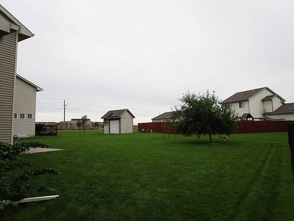 5th image of 1910 NW Prairie Lakes Ct
