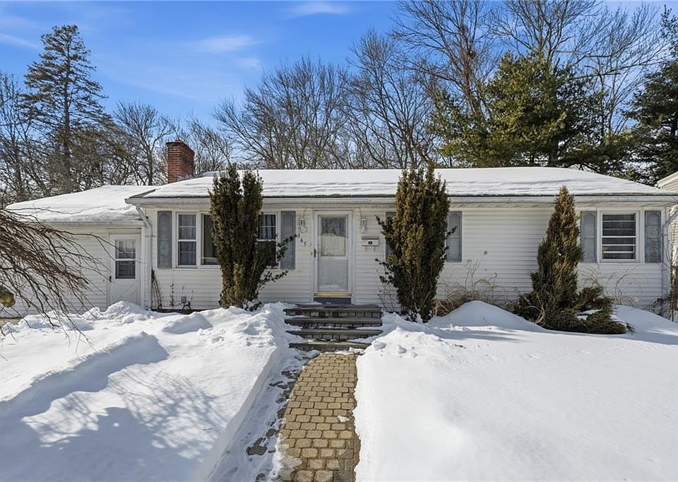 1st image of 165 Lockwood St