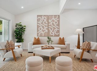 17109 Palisades Cir, Pacific Palisades, CA 90272