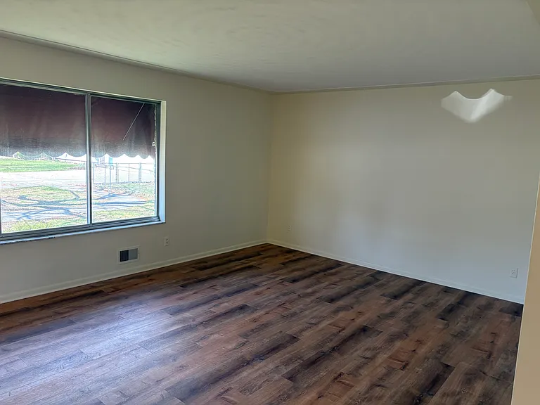 3106 Lindland Rd — Photo 10