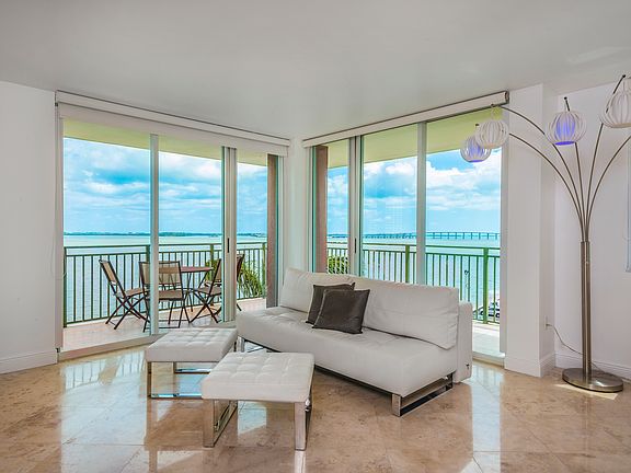 4th image of 1155 Brickell Bay Dr APT 411