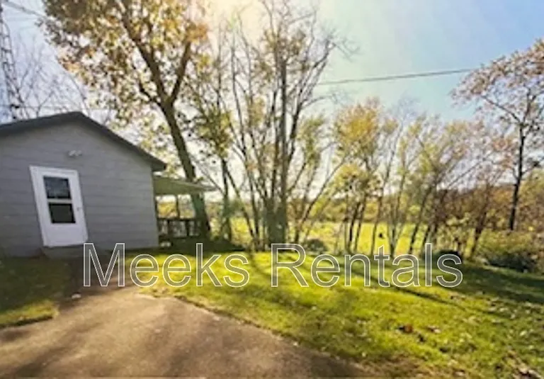 533 Dudding Ave — Photo 3