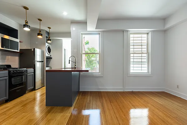 Rented by Douglas Elliman | media 22