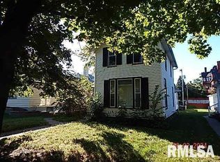 415 4th Ave S, Clinton, IA 52732