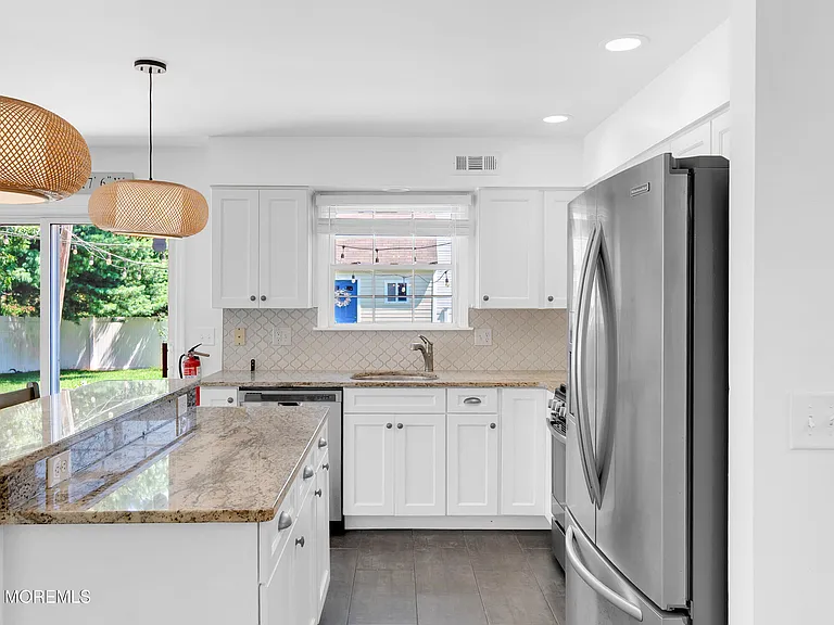 248 Compass Rd — Photo 5