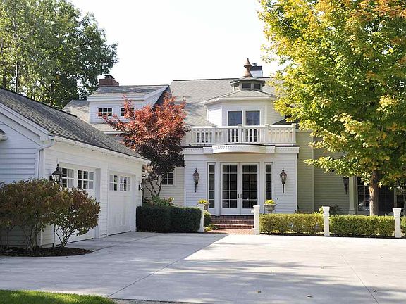 2nd image of 1415 Peninsula Dr