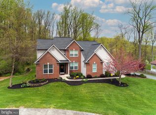 15 Courtney Rea Cir, Reading, PA 19606
