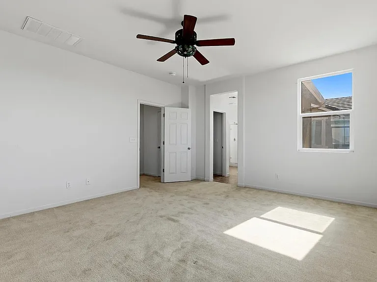 2260 Gallery Dr — Photo 18