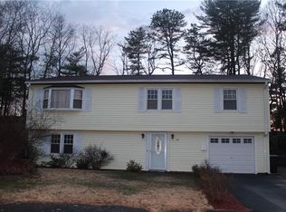 13 Lydia Rd, Coventry, RI 02816