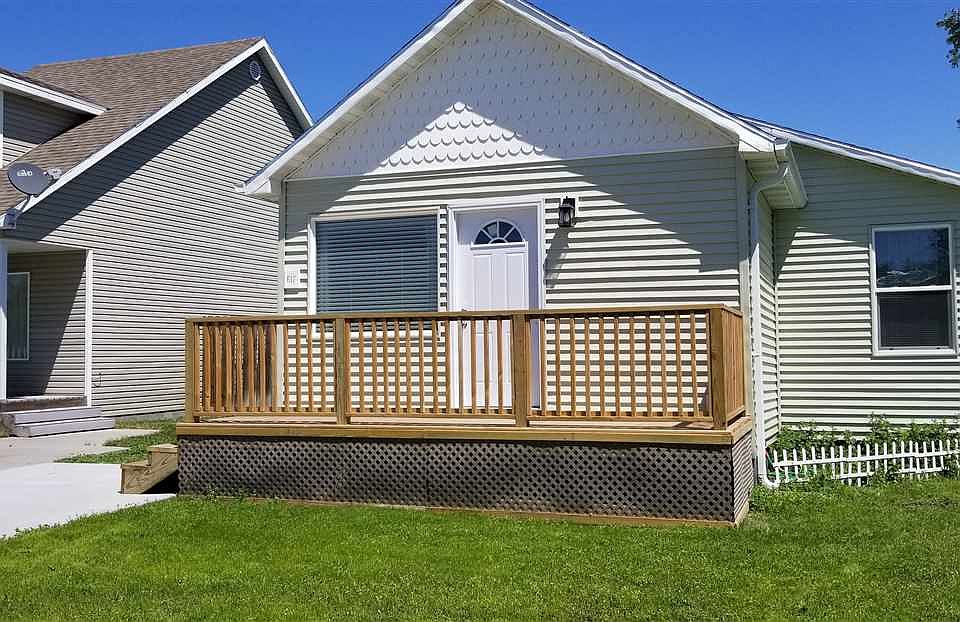 1st image of 617 N Lincoln Ave