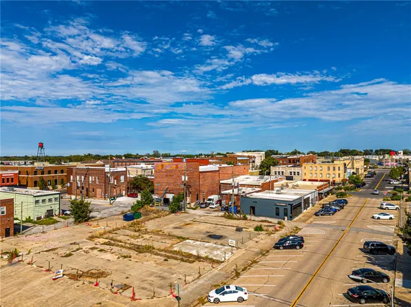 221 W Elm St #7, Rogers, AR 72756