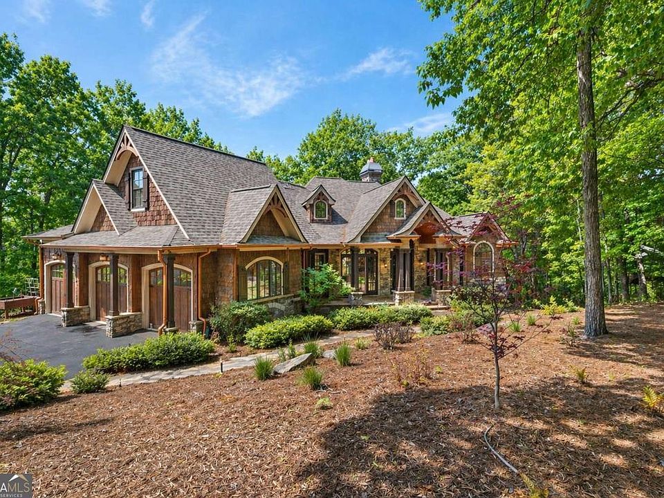 1st image of 160 Bluestern Dr SE